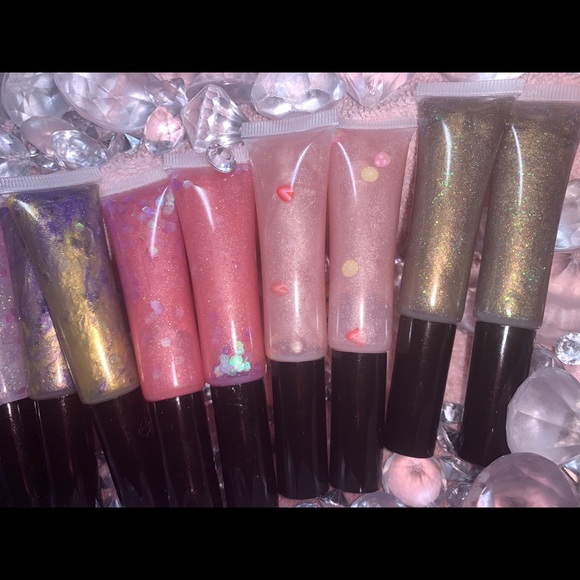 Lip gloss - Picture 2 of 7